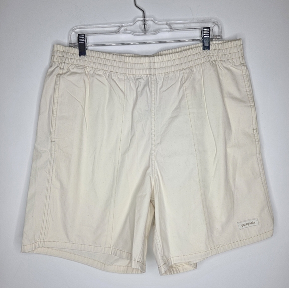 Patagonia Size L Light Tan Shorts